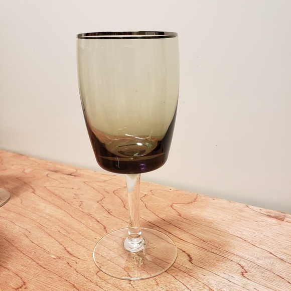 SCANDINAVIAN Vintage Wine Stemware - Picture 5 of 5